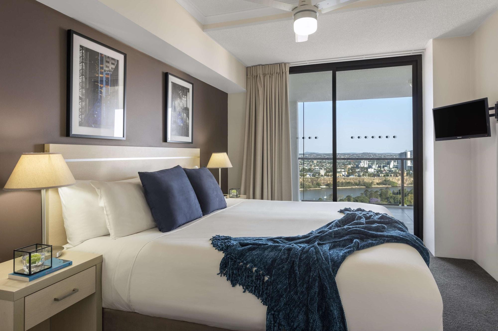 Oaks Brisbane River City Suites Exteriör bild