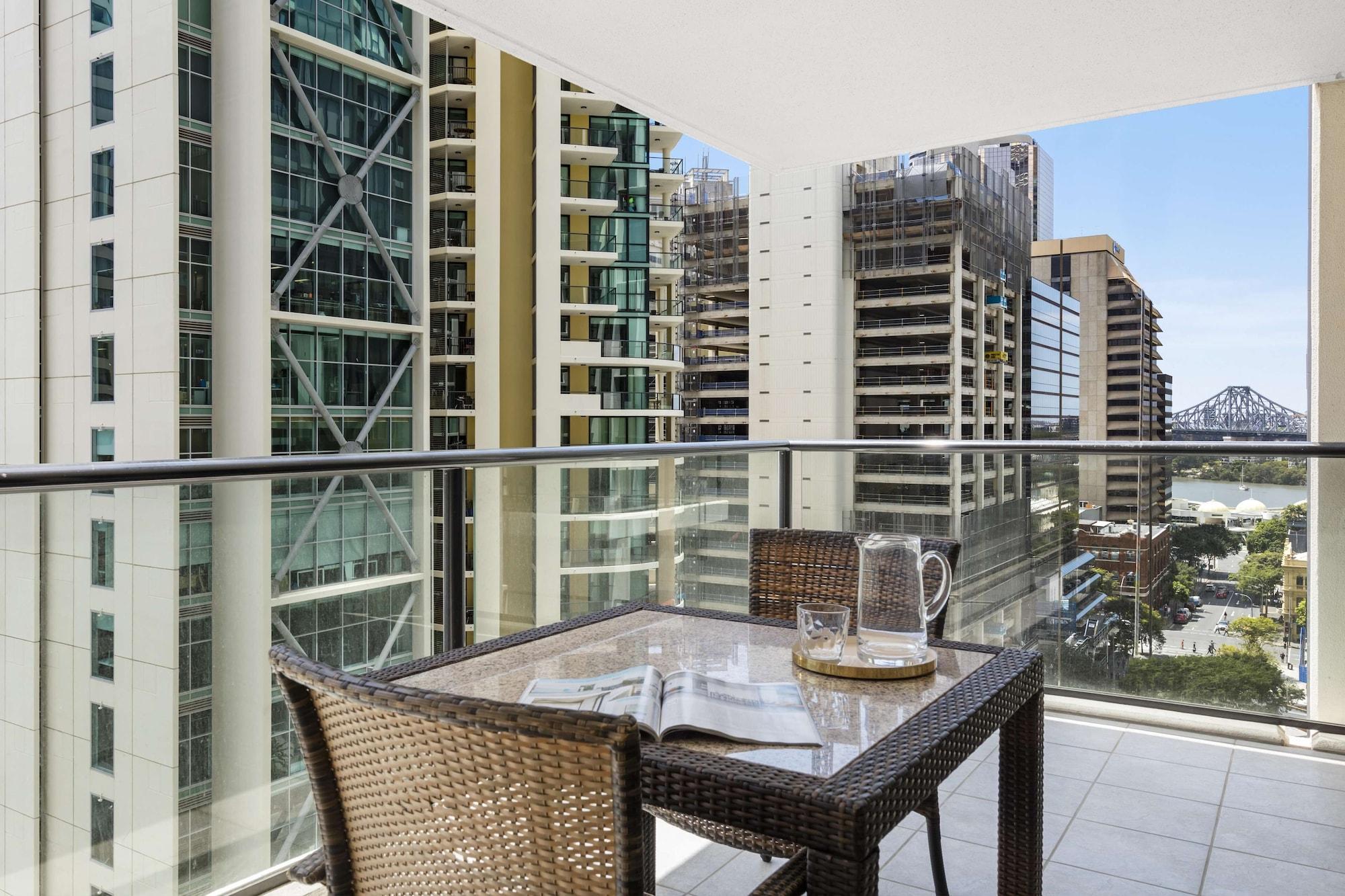 Oaks Brisbane River City Suites Exteriör bild